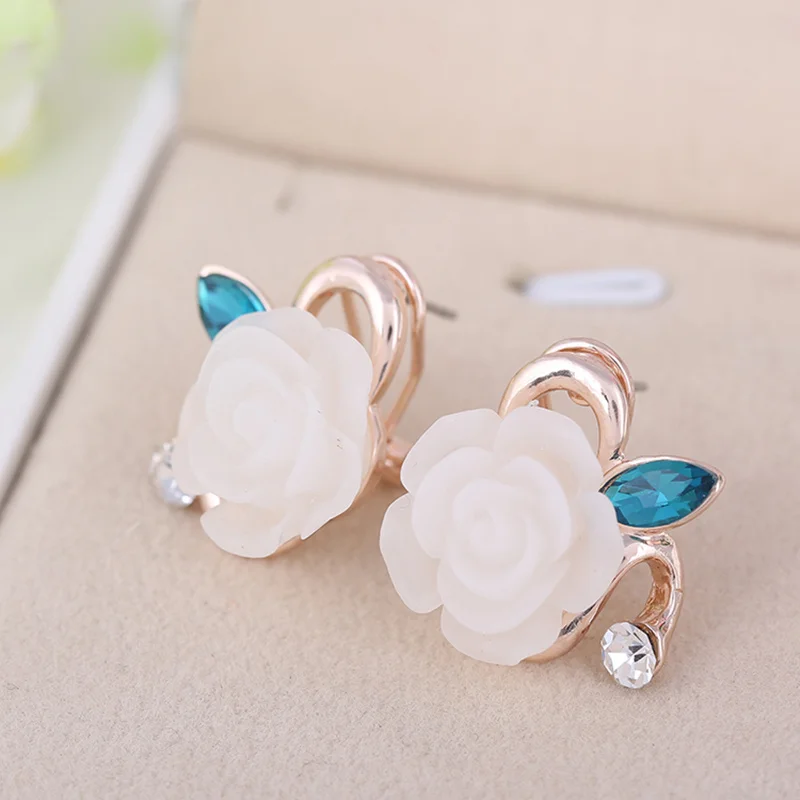 Flower Stud Earrings White Rose Crystal Earring For Women Fashion Elegant Oorbellen Bijoux Party Gifts Female Korean Jewelry