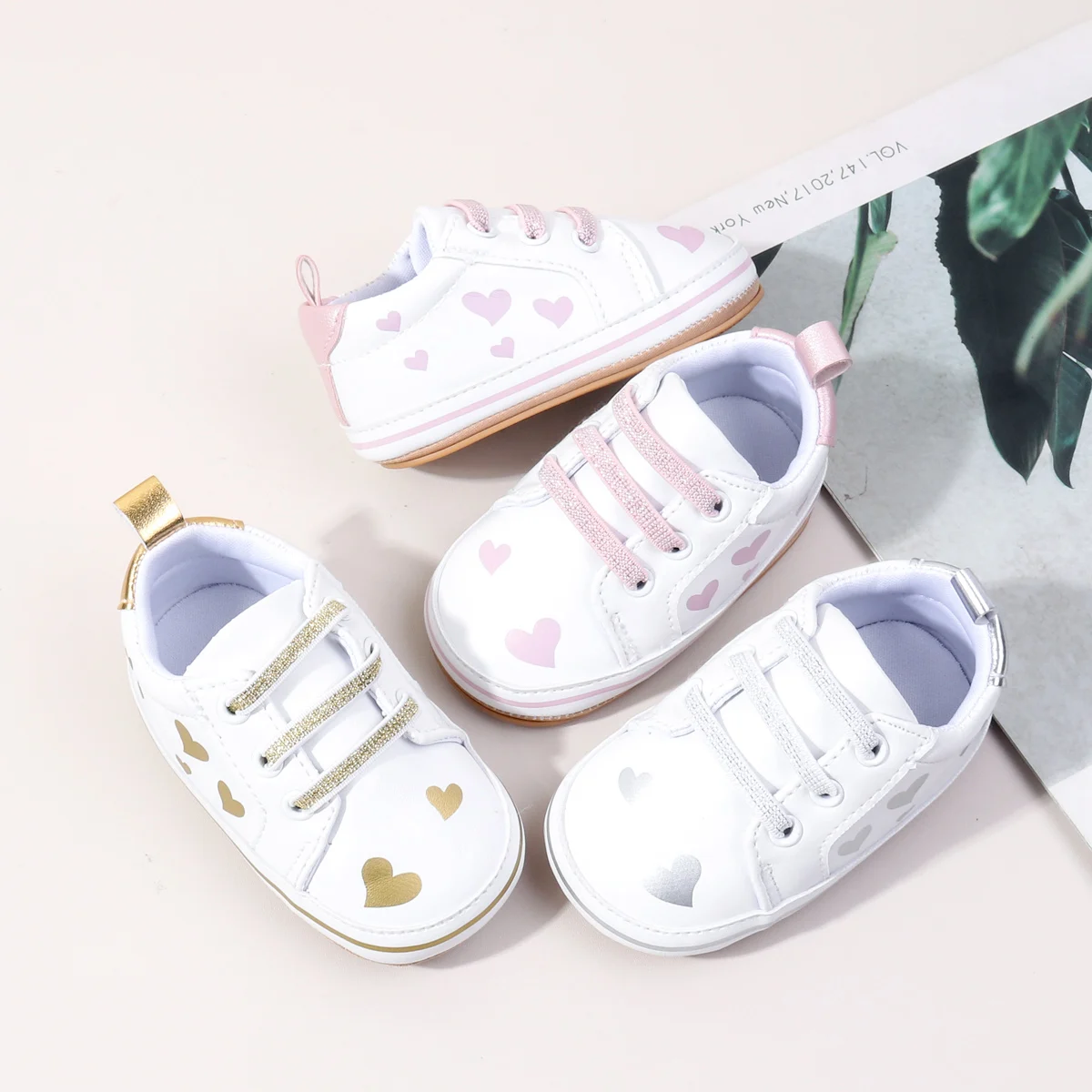 2025 الربيع والخريف طفل الفتيان والفتيات الأولى المشي السببية الرياضية نمط حذاء طفل صغير مع TPR وحيد BXC4238