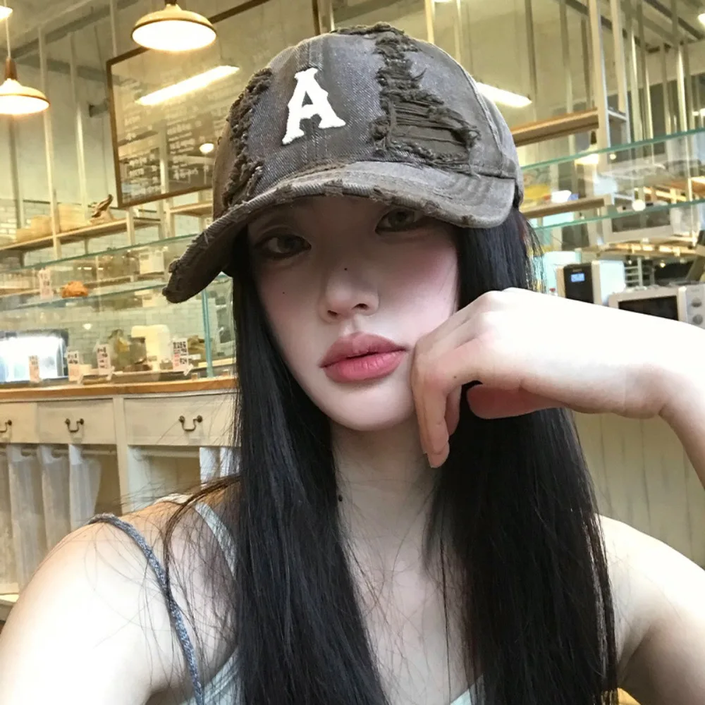 

Fashion Vintage Letter Baseball Hat Y2k Gothic Holes Peaked Cap Embroidery Visor Snapback Cap Unisex