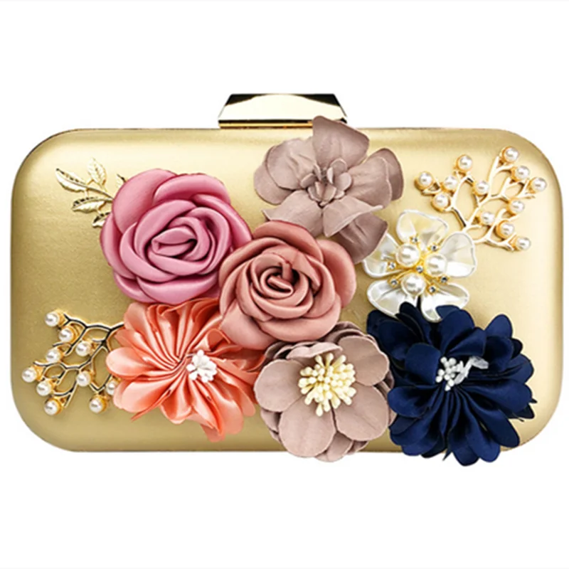 

Lady Hand Holding Floral Flowers Gorgeous Bags Hasp Hard Small Purse Wallet For Party Wedding Luxury Designer Gold Pinkish Toted