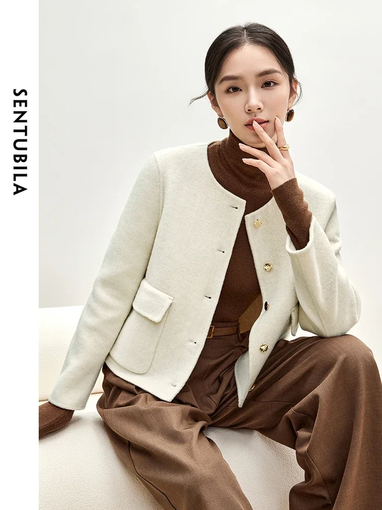 SENTUBILA Damskie Wełniane Krótkie Kurtki 2025 Zima Okrągły Dekolt Metalowe Jednorzędowe Kieszenie Elegancka Odzież Wierzchnia Biurowa W44O56000