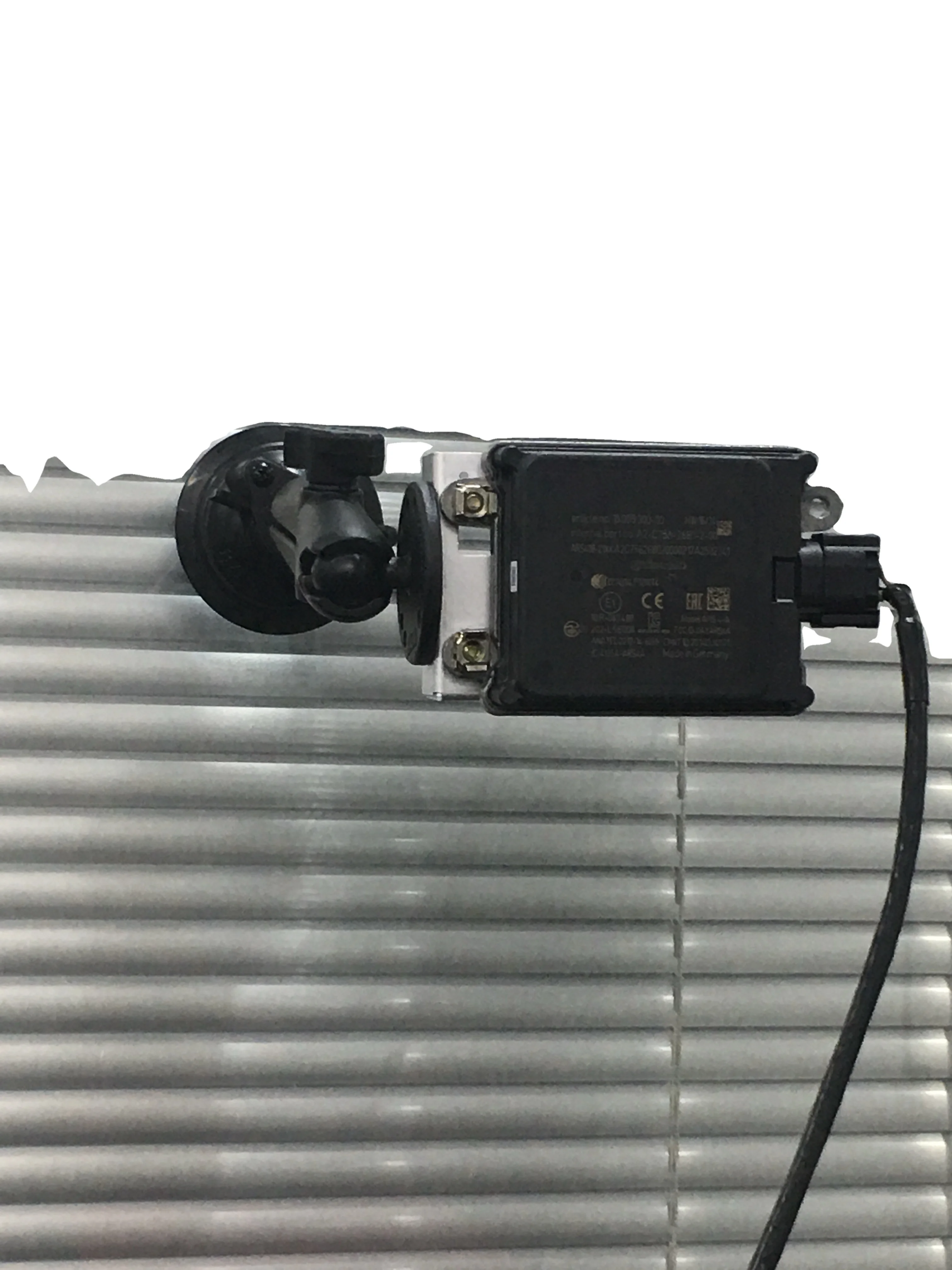 Sensor de radar de rango 77 GHz Radar multiobjetivo ARS408 Detector de bucle de distancia de vehículo de microondas para coche para carretera