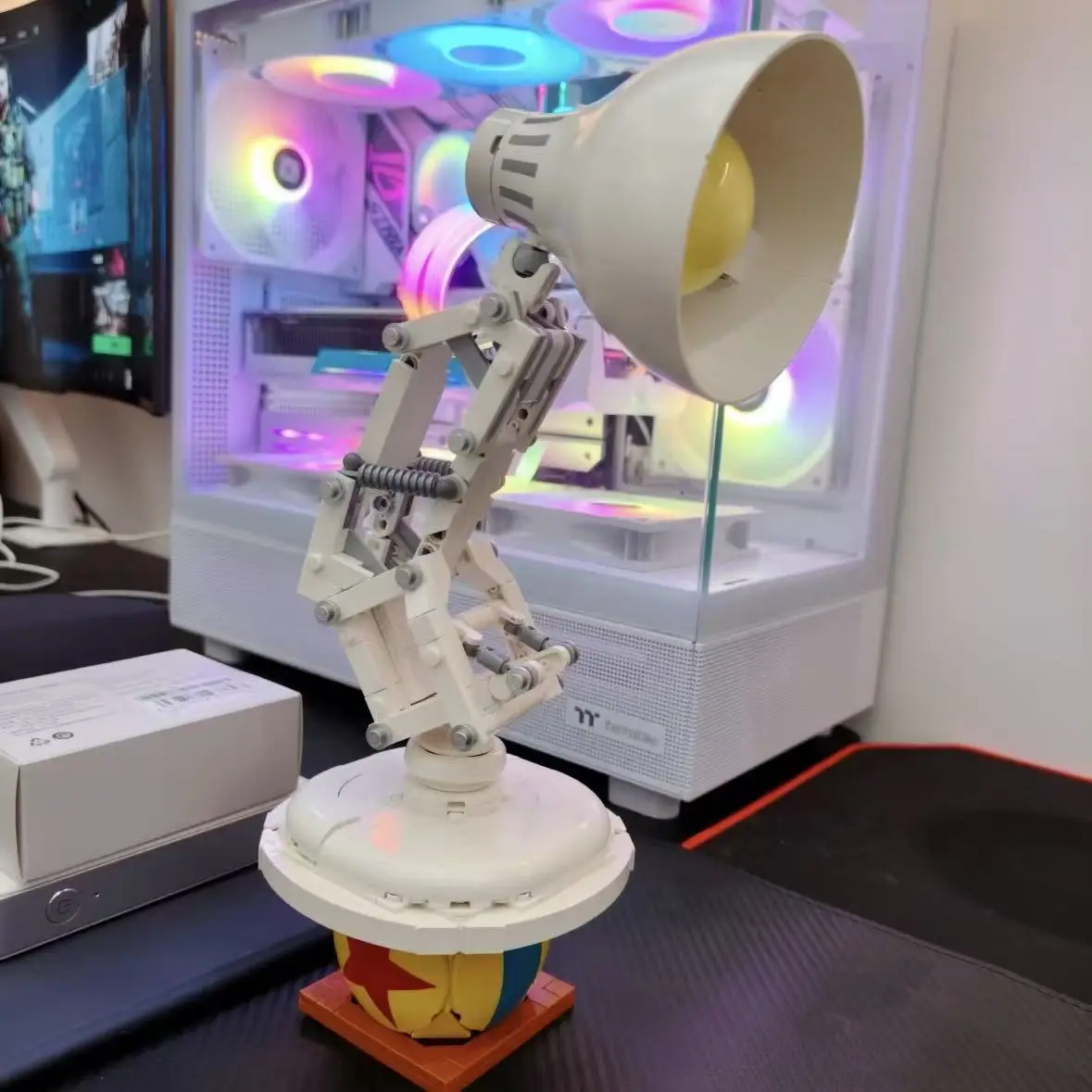 MINISO Diseny 613 шт. подходит для 21357, идеи, лампа, декор комнаты, строительные блоки, креативная модель, кирпичи «сделай сам», игрушки, подарок на Рождество и день рождения