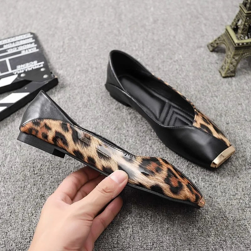 New Shallow Soft Sole Leather Sandals Shoes Women's Flats Square Metal Head Personality Leopard Print Mary Jane Ballet Zapato