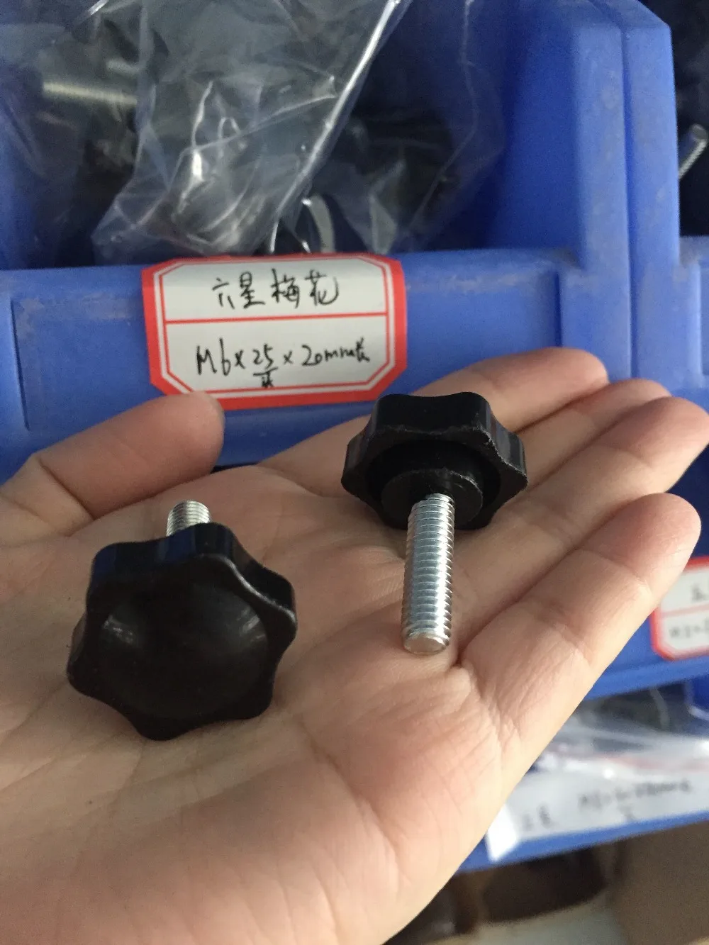 20Pcs 25mm Dia Star Shaped Head M6 x 20mm Male Thread Clamping Screw Knob