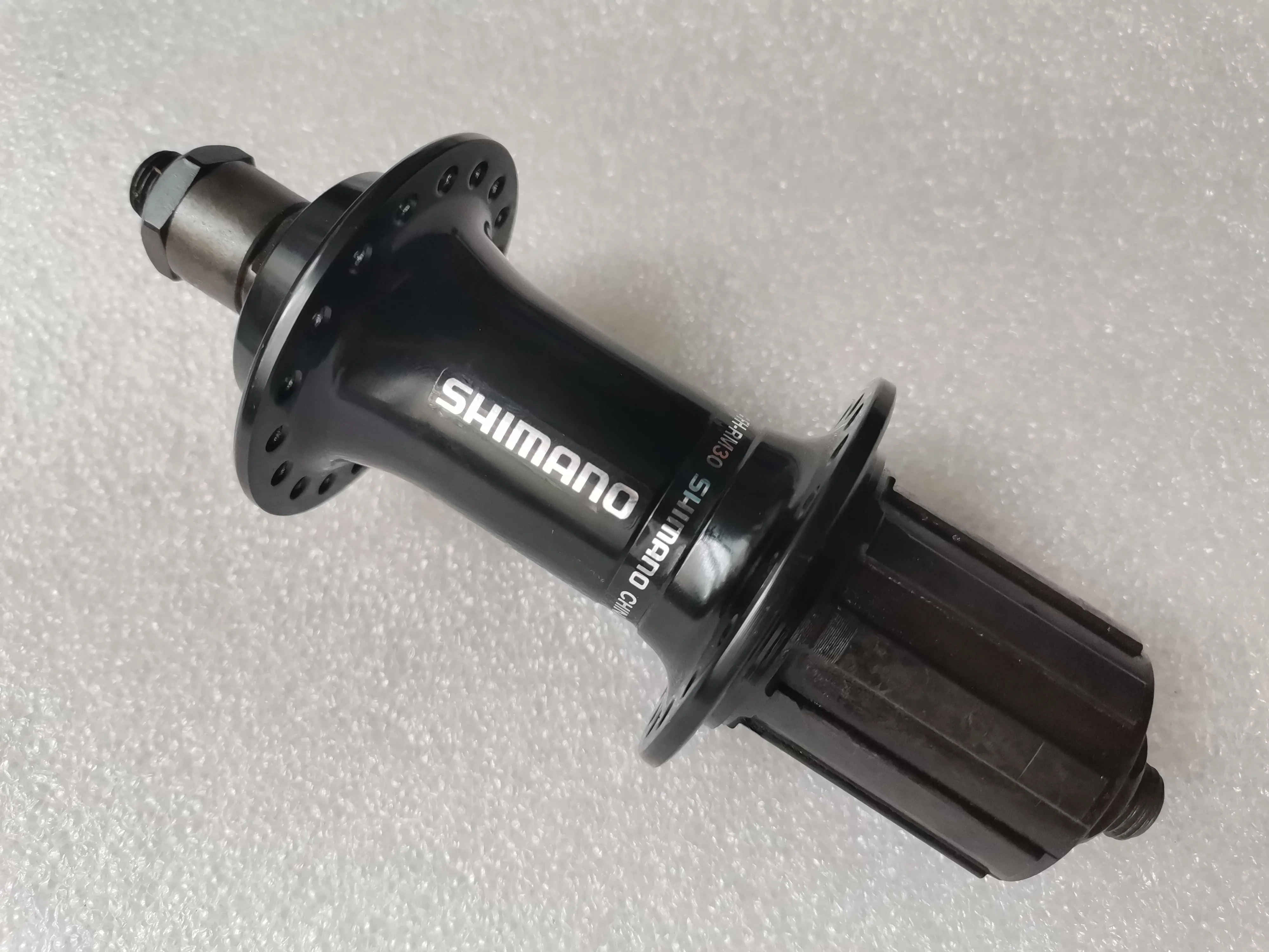 SHIMANO FH-RM30 RIM BRAKE REAR HUB TOURING GRAVEL 36 HOLE 135MM QR 8-9-10 SPEED