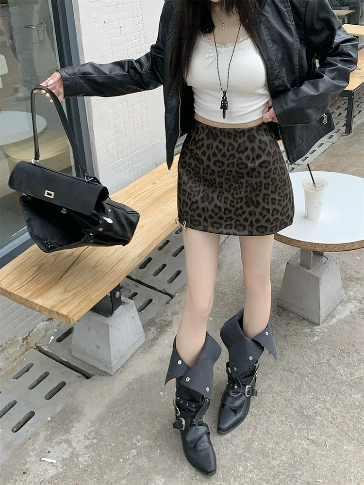 RORORIRI Women Leopard Print Leather Mini Skirt Metallic Decor Liner Low Waist A-line Slim Bodycon Skirt Grayu Vintage Clothes