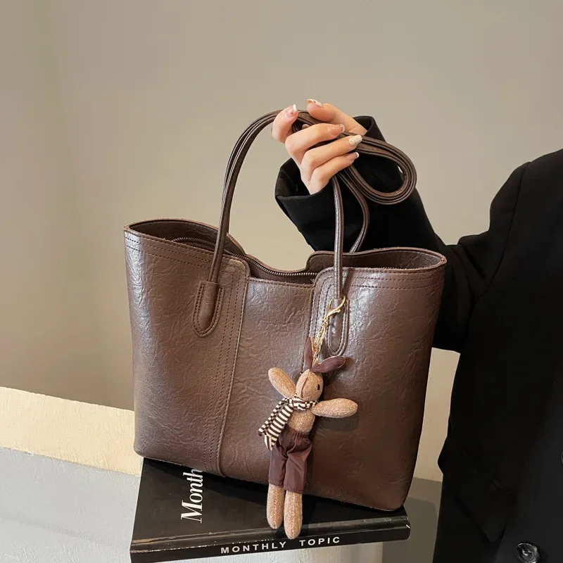 

2025 Must-Have! High-Class Retro Tote for Women | Spacious Commuting Design | on-Trend Single-Shoulder Vintage Style