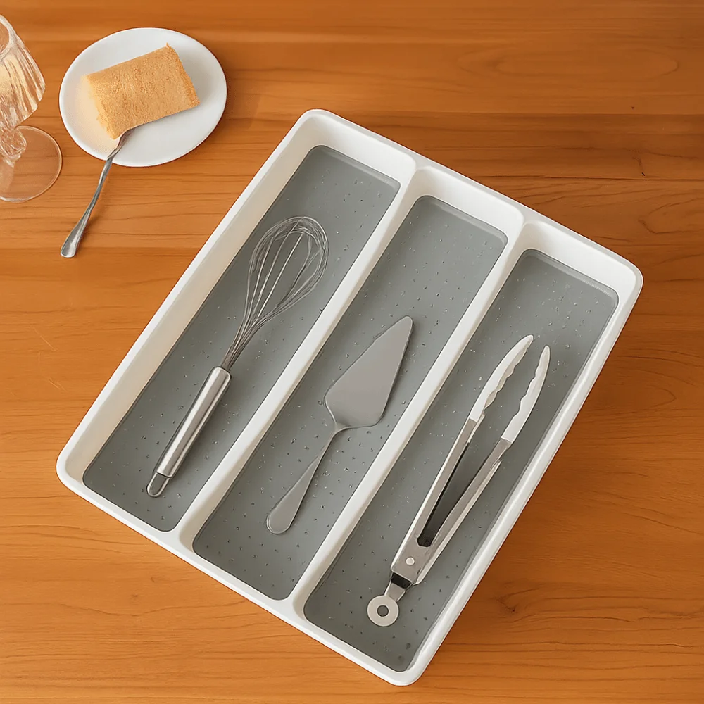 

3 Compartments Utensil Organizer Tray Space-Saving Household Cutlery Storage Box Non-Slip Kitchen Gadget Divider Tray
