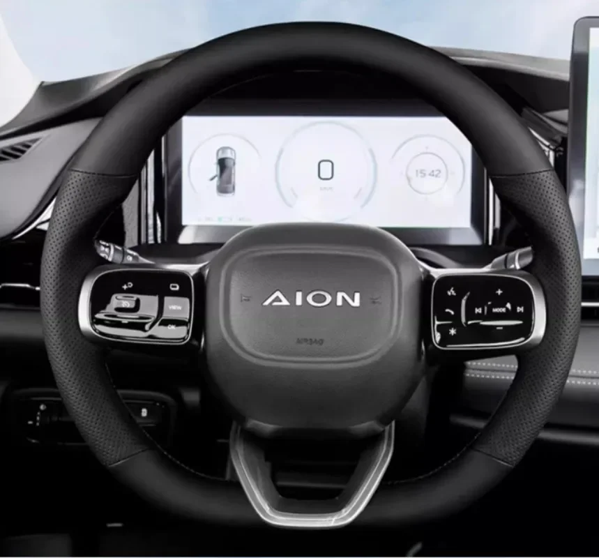 Customized DIY Carbon Fiber Suede Leather Hand Sewn Steering Wheel Cover for Aion Series Y S 580 3