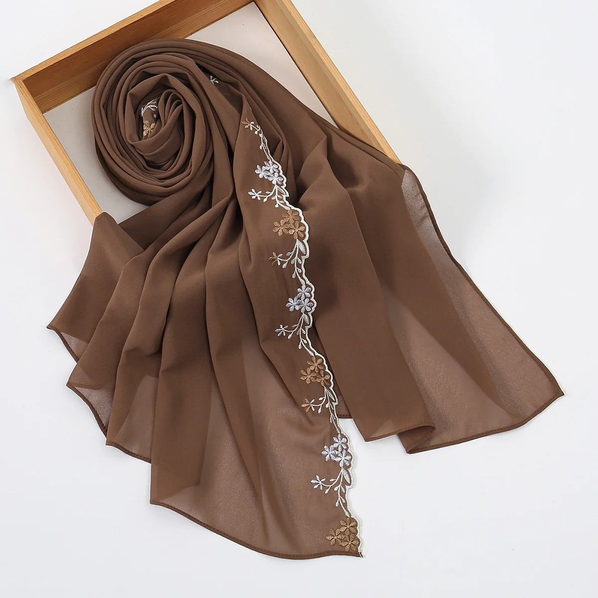 

Muslim Chiffon Hijab Floral Embroidery Long Shawl Fashion Woman Islam Ramadan Solid Scarf Turban Headscarf Headwrap 170*70cm