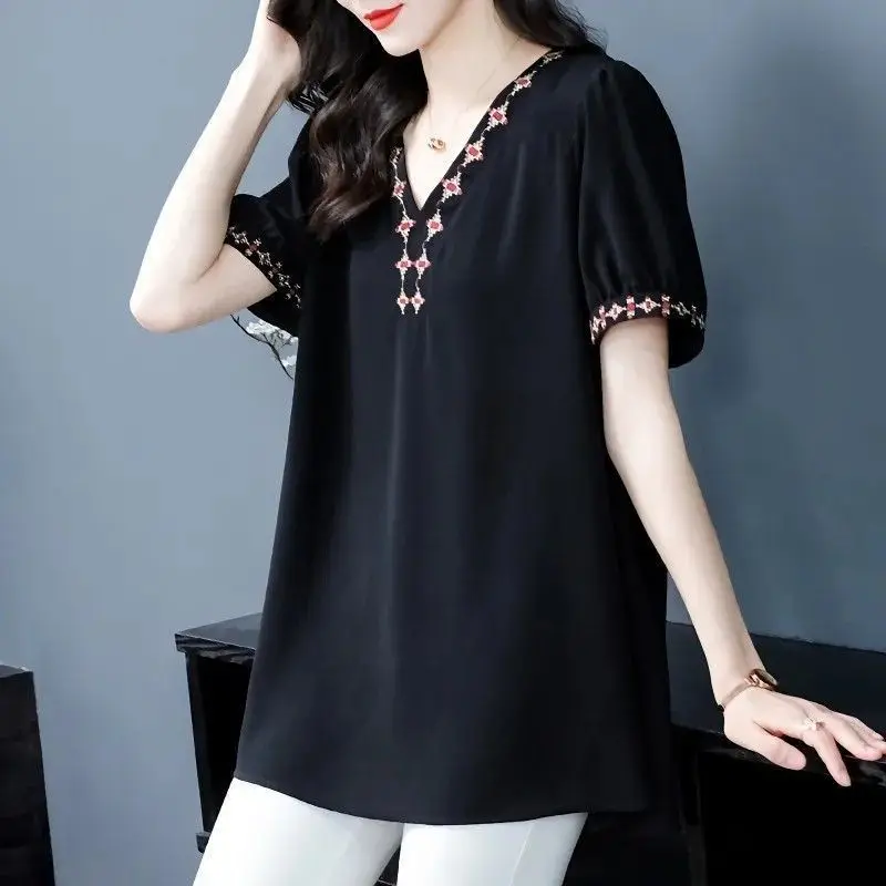 Summer Thin Folk Embroidery T-shirt Vintage Elegant V-Neck Female Clothing Short Sleeve Basic Loose Stylish Spliced Pullovers