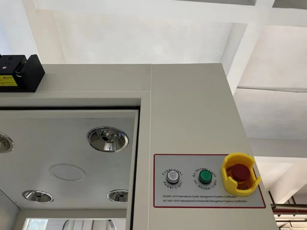 Produttore professionale di camere doccia ad aria automatiche per camere pulite