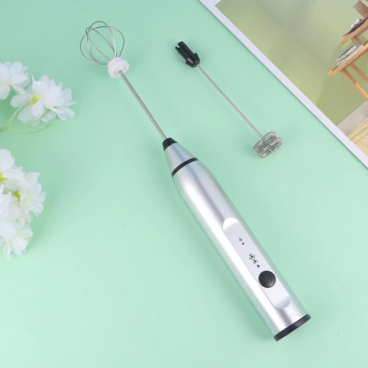 

H held Rechargeable Blender Egg Whisk Milk Foamer Coffee Tool Micro USB Charging Kitchen Bar Utensil