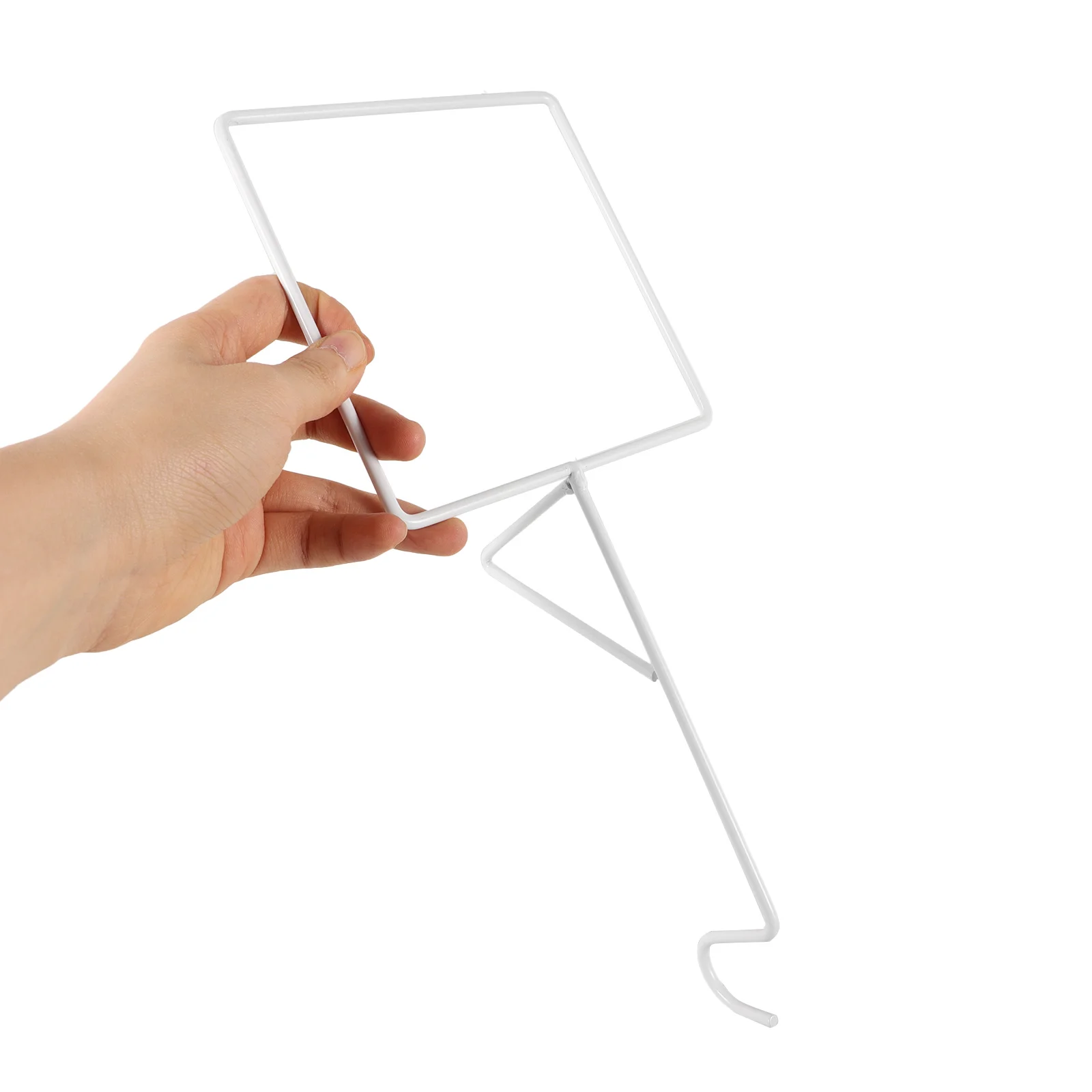 Рисунок 2 - белые железные крючки для подвешивания