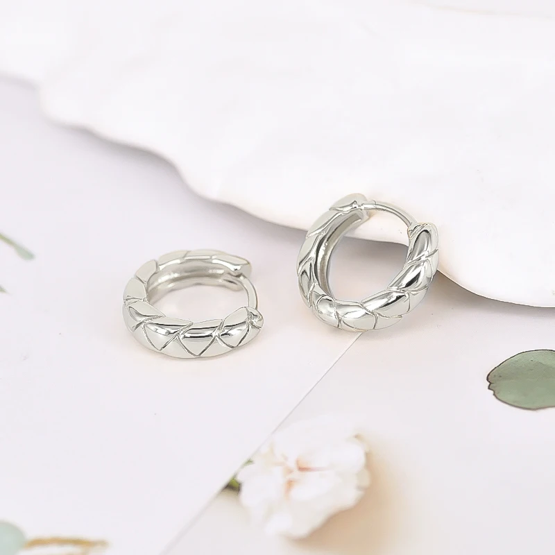 

925 Sterling Silver Needle Simple and stylish 8mm/10mm/12mm Notched Multi-petal Plain Hoop Earrings Different Sizes Jewelry Gift