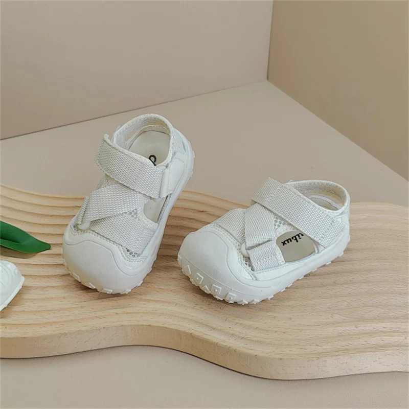 أحذية أطفال صيفية جديدة لعام 2025 صنادل للأولاد بنعل ناعم شبكي قابلة للتنفس بمقدمة مغلقة مانعة للانزلاق صنادل عصرية للفتيات الصغيرات EU 15-26 #3