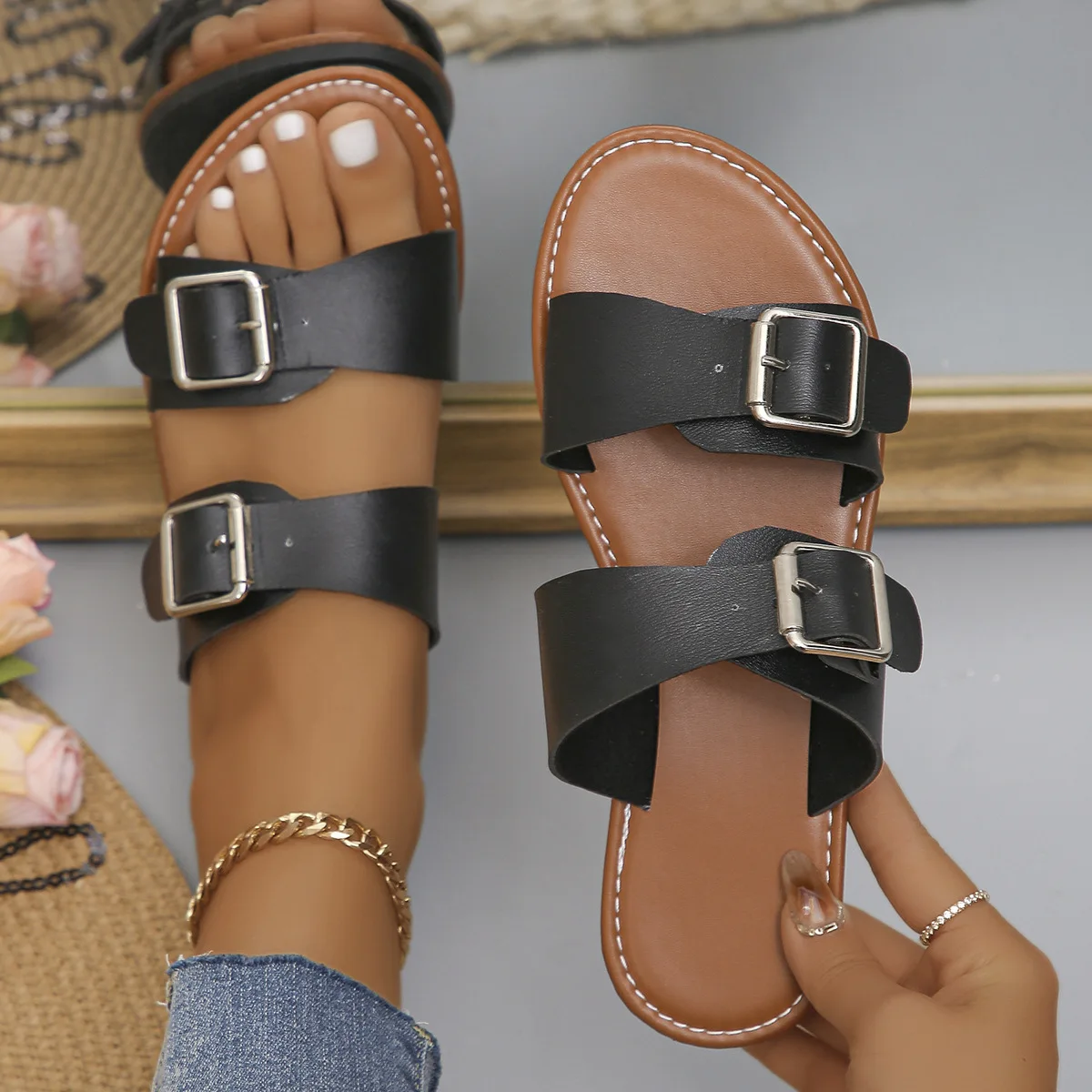 Chanclas con hebilla de talla grande para mujer, sandalias planas con punta abierta, cómodas zapatillas de playa