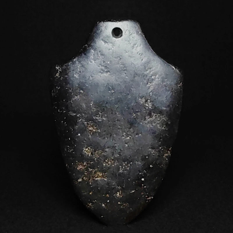 YIZHU CULTUER ART Size 8.5 x 6 cm Chinese Hongshan Culture Black Jade carving Skeleton Skull Man Statue Pendant Collection