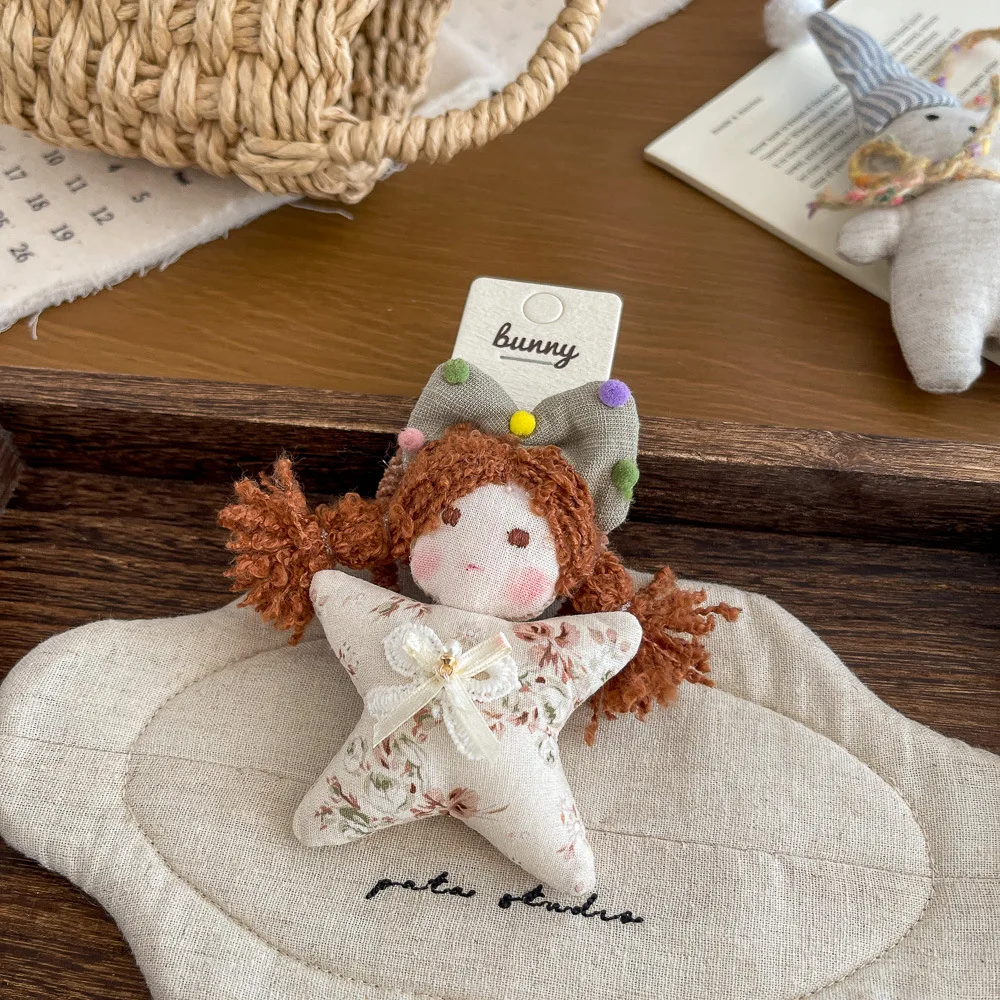 

Baby Cartoon Doll Hair Clips for Girls Hairpins Baby Side Clip Hair Holder Kids clips Ponytail Holder Cute headwear