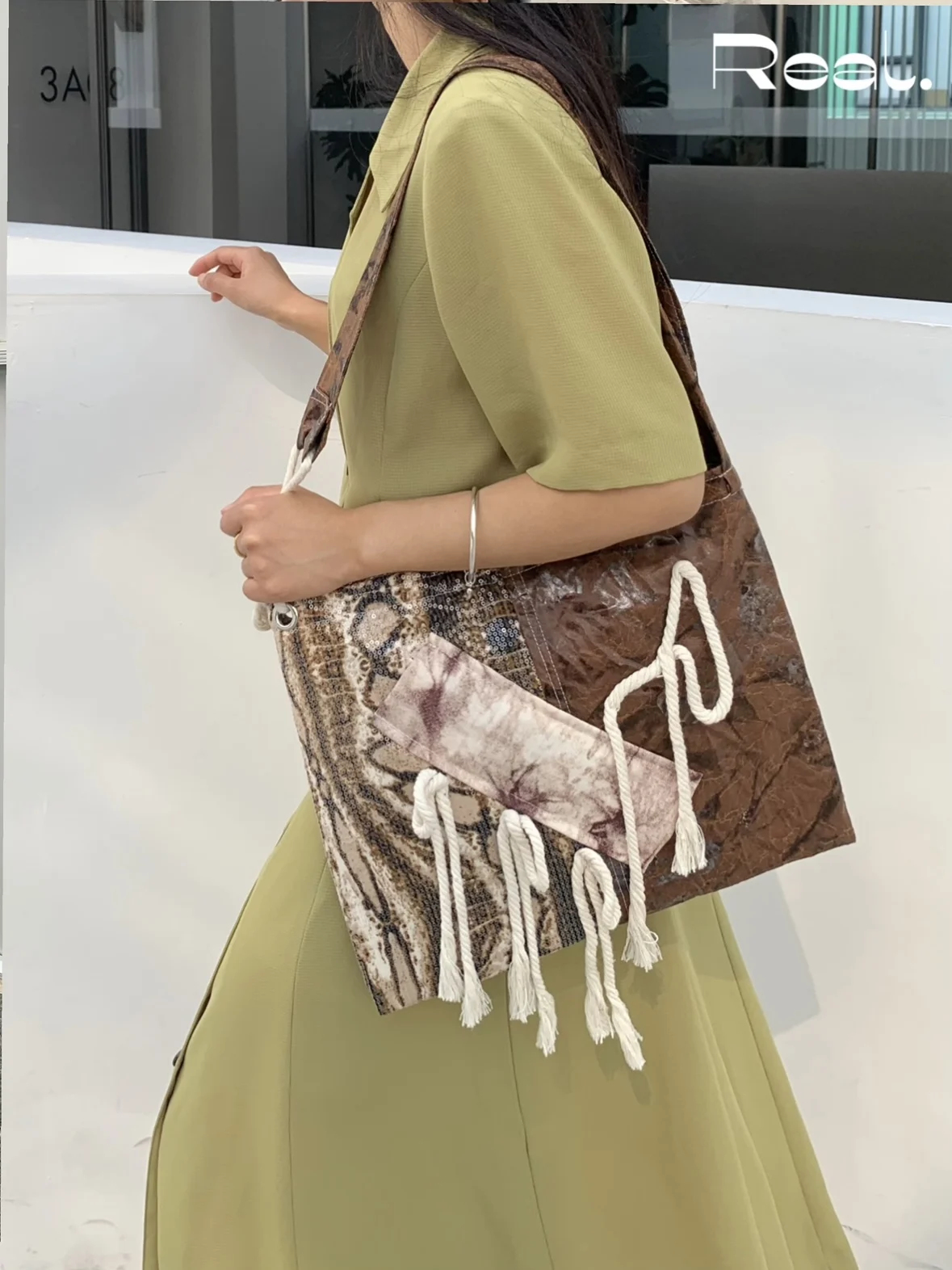 

American Original Design, Sexy Snake Pattern Square Women's Bag, Personalized High-end Feeling One Shoulder Crossbody Bag Trendy