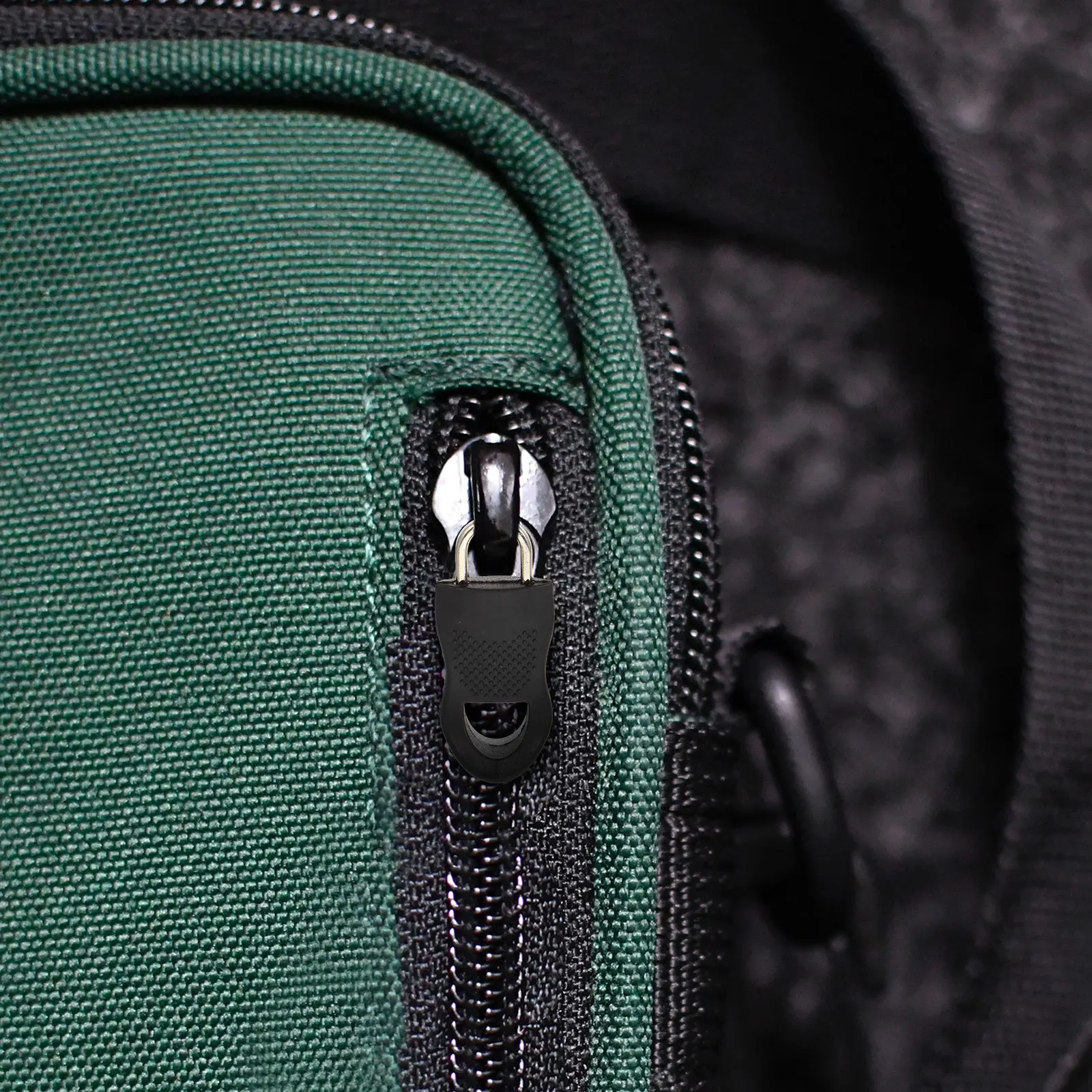 

Practical Zipper Pull Tab Durable Plastic Zipper Head Replacement for Bags Backpacks Clothing DIY Crafts Accessories