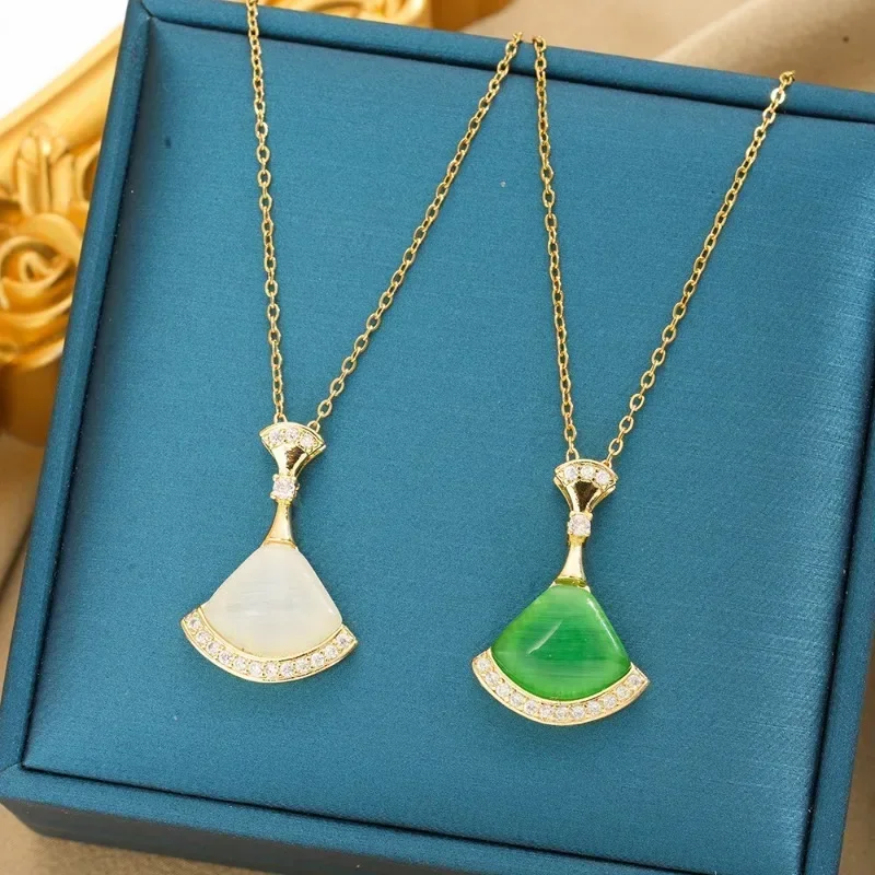 Самый продаваемый бриллиантовый колье «кошачий глаз», который также высококачественный шарм для женщин.