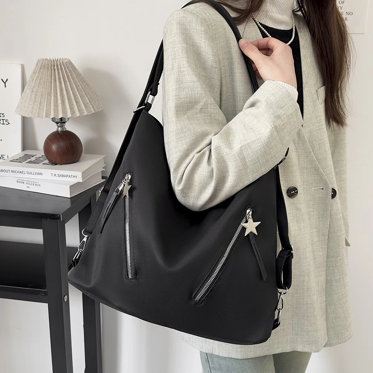 

2025 Новый большой пригородный рюкзак женский универсальный трехсторонний трансформируемый рюкзак на плечо дорожный рюкзак ​