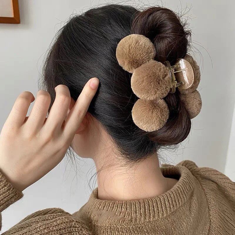 New Cute Plush Artificial Fur Crab Hair Clip For Girls Rabbit Hair Claw Clip Hair Clip Claw Female Hair Clip Hair Accessories