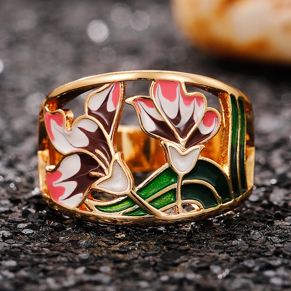 Huitan Romantic Pink Flower Hollow Out Band Women\'s Finger Ring Gold Color Creative Enamel Rings for Party Jewelry Drop Shipping