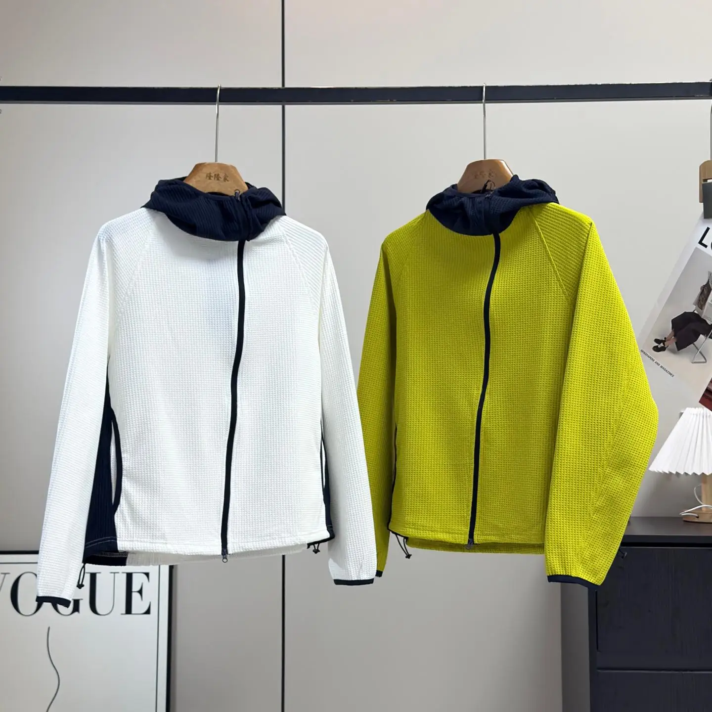 Fashionable Color Block Hooded Texture Waffle Zipper Open Cardigan Sweatshirt Short Outerwear New Arrival Autumn Season