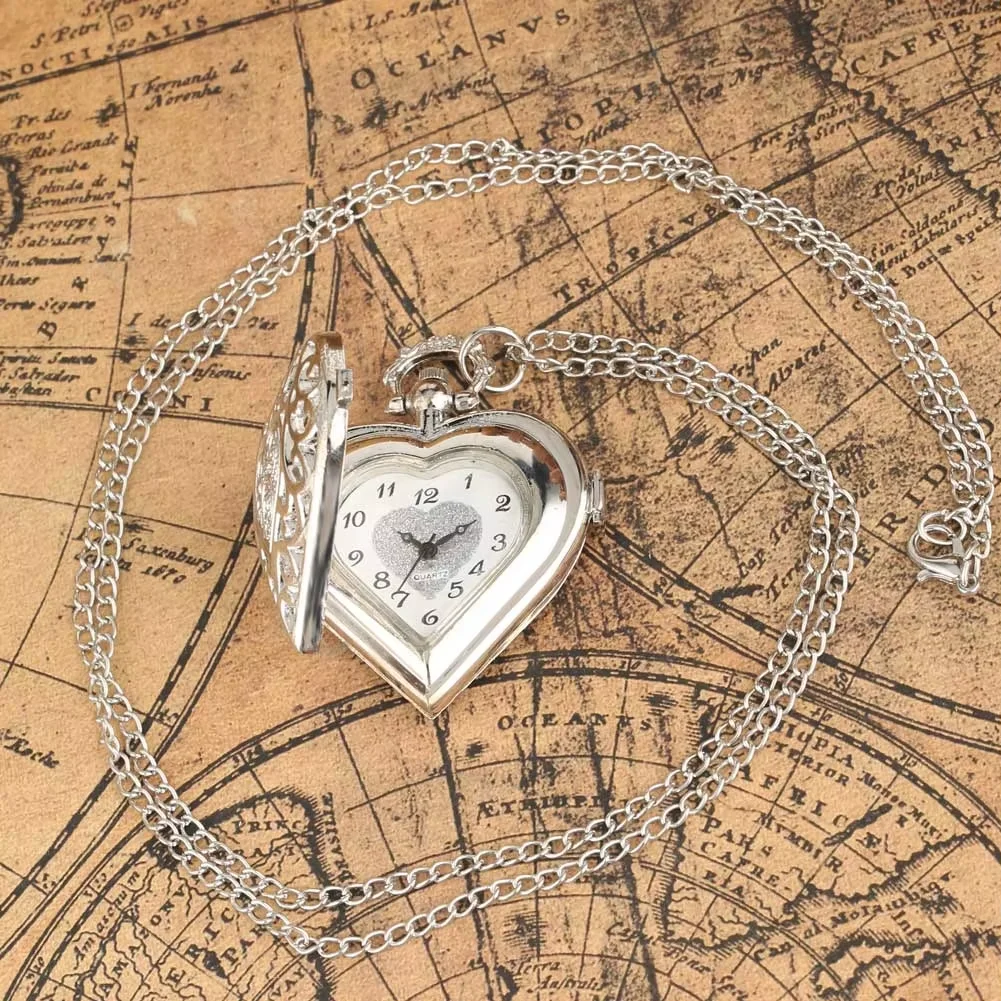 Retro Charm Neutral Fashion Heart Shaped Hollow Small Quartz Steampunk Pocket Watch Men's and Women's Necklace Pendant Gift