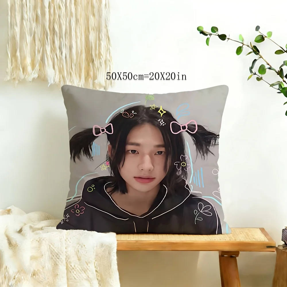 Hyunjin Fashion Printed Square Pillowcase Soft Skin-Friendly Breathable For Sofa Room Home Decor