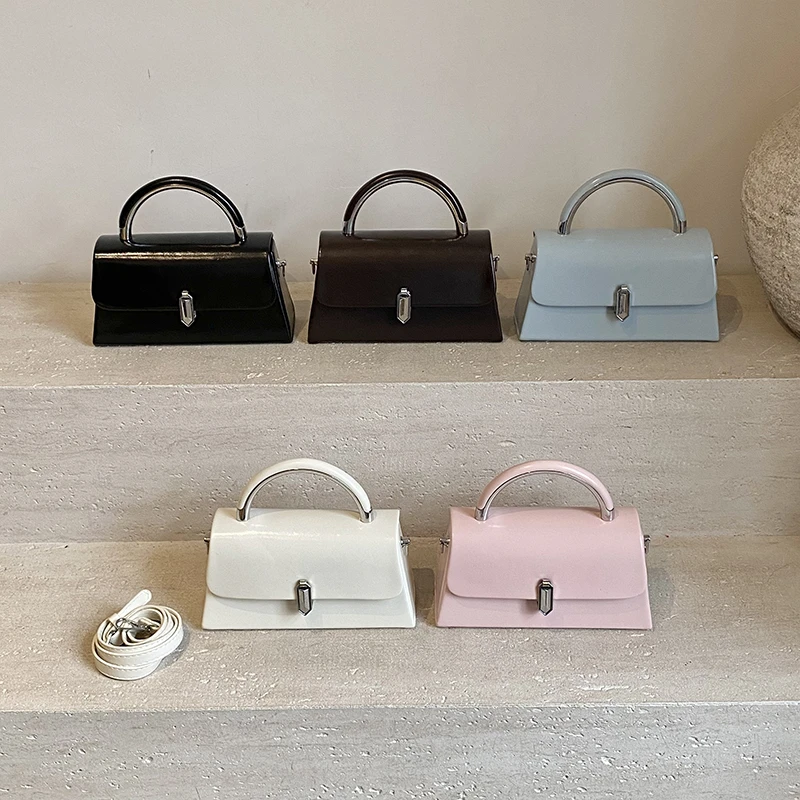 

Elegant Leather Shoulder Bag For Women Luxury Designer Crossbody Bag Vintage Style Fashionable Handbag