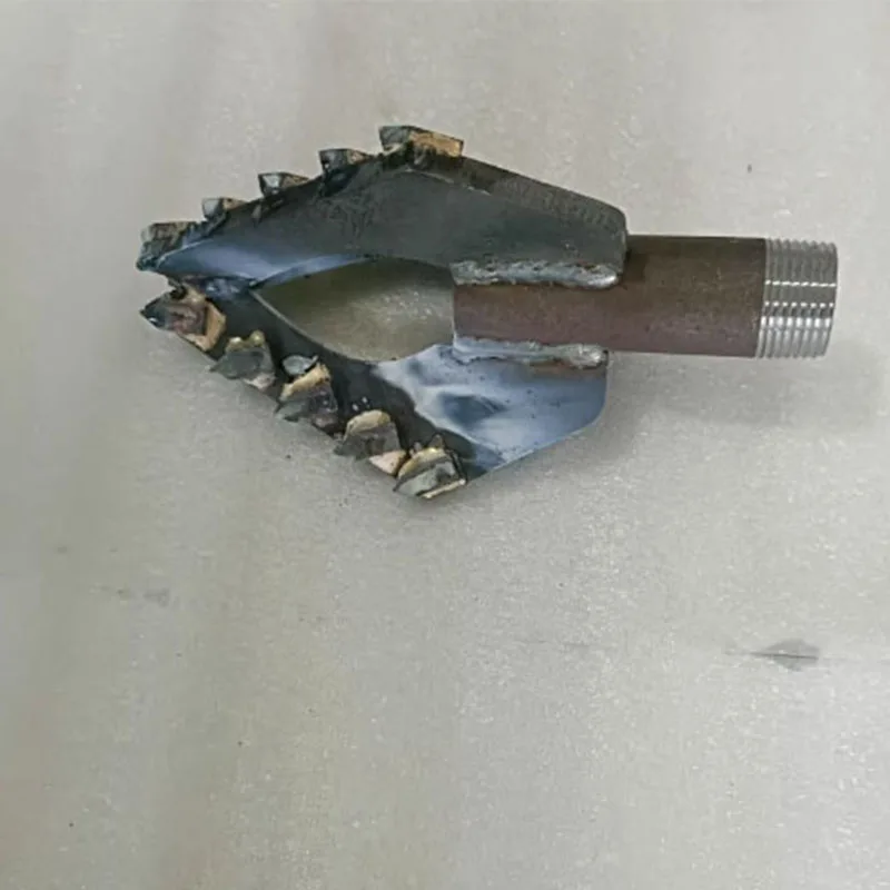 

Small Water Well Drilling Rig with Three Wing Alloy Drill Bit Suitable for Soil and Sand Layers One Inch Drill Rod Drilling Rig