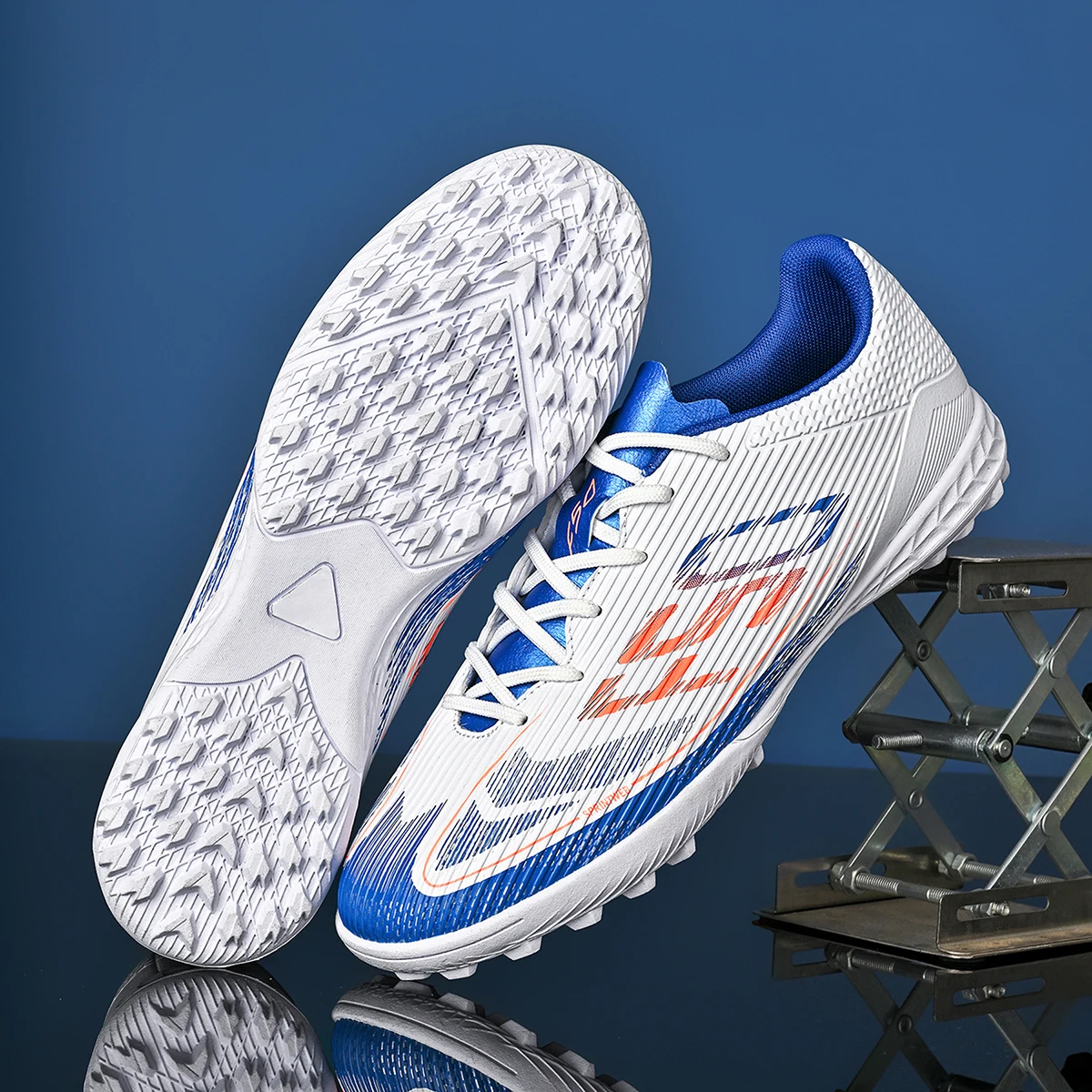 Unisex TF Soccer Cleats Anti Slip Turf Football Boots Breathable Lightweight Shoes for Adult Training Matches