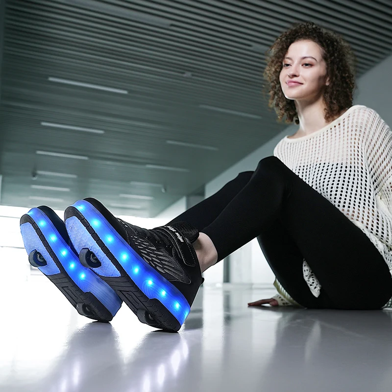 

2025 Winter Kids' Roller Sneakers: Wear-Resistant Invisible 4-Wheel Auto-Retractable – Boys', Girls' Walking Sports Shoes