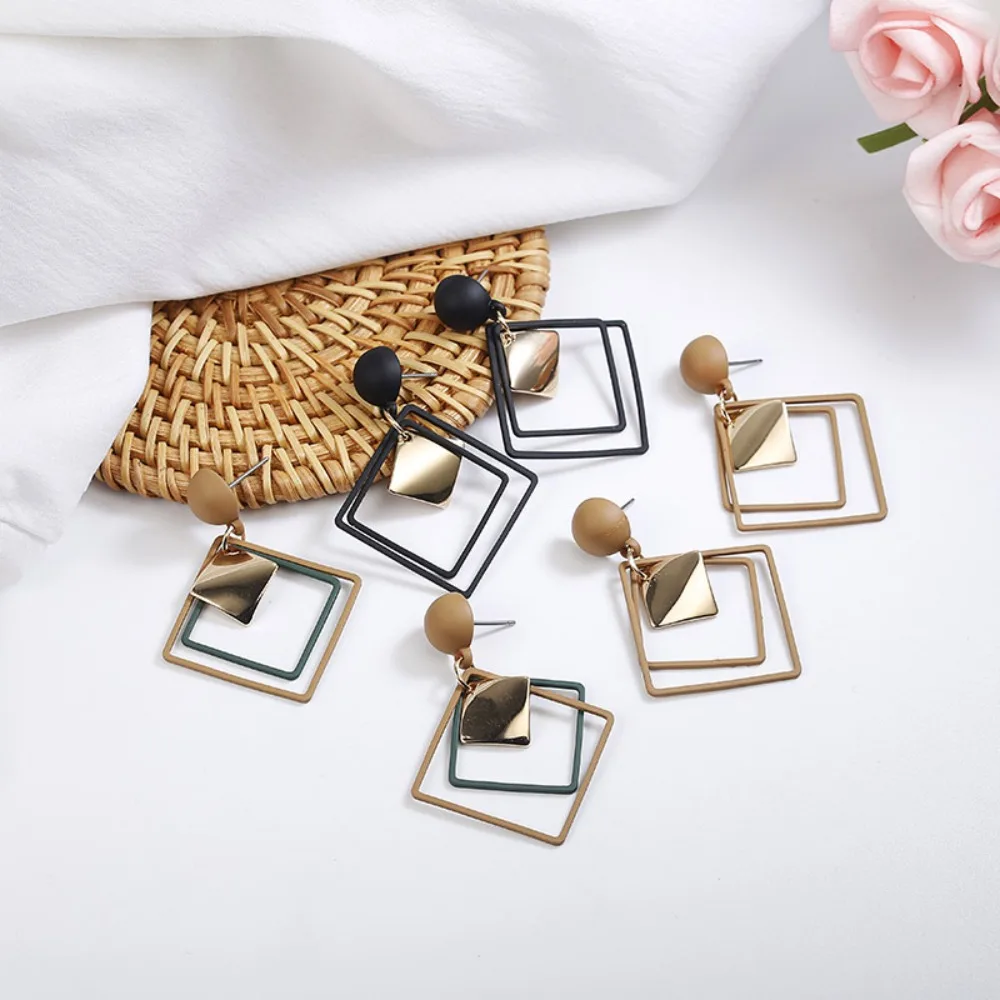 1pair Cold and Elegant Rhombic Alloy Earrings - Korean-style Long-length Earrings