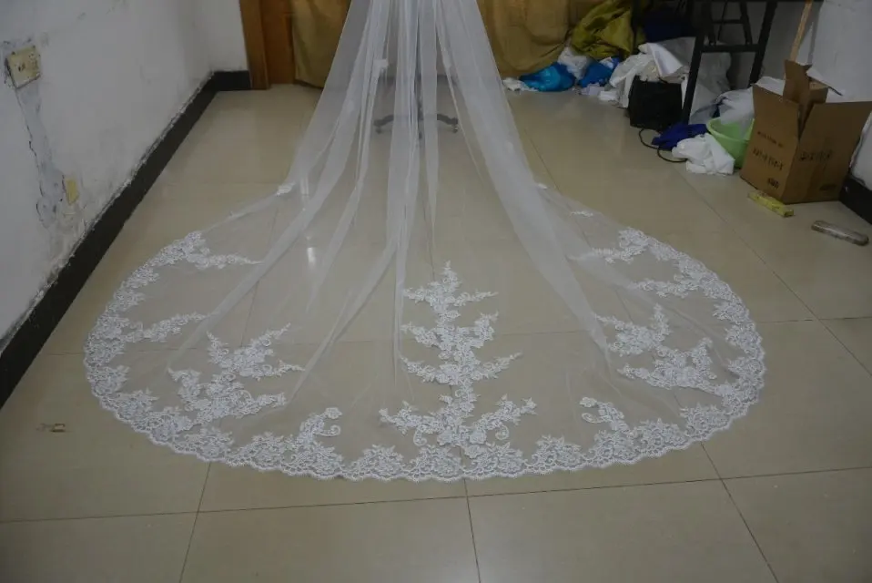 tow-layer bridal accessories  wedding veils  cathedral wedding veil applique veil with comb