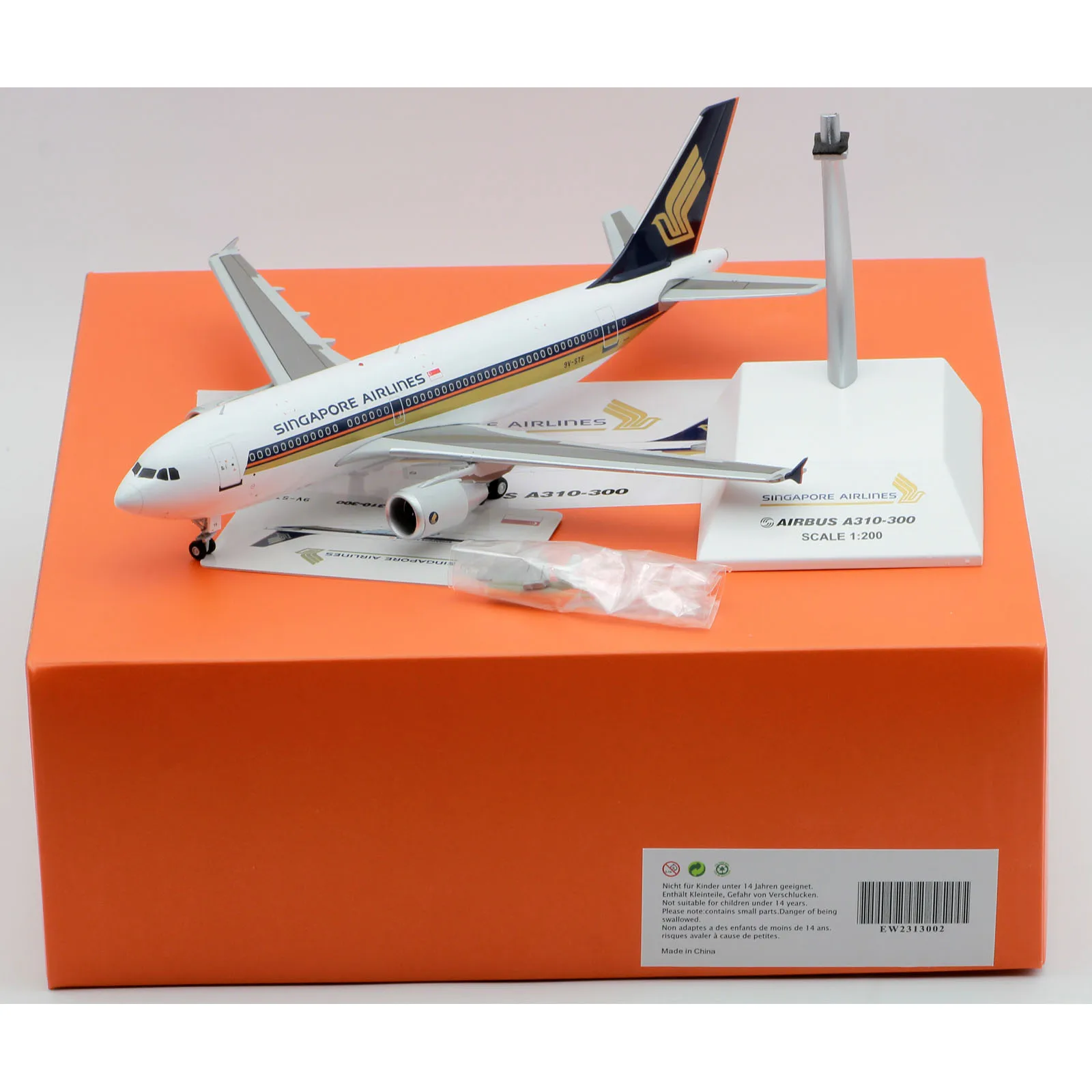 

EW2313002 Alloy Collectible Plane Gift JC Wings 1:200 Singapore Airlines Airbus A310-300 Diecast Aircraft Jet Model 9V-STE