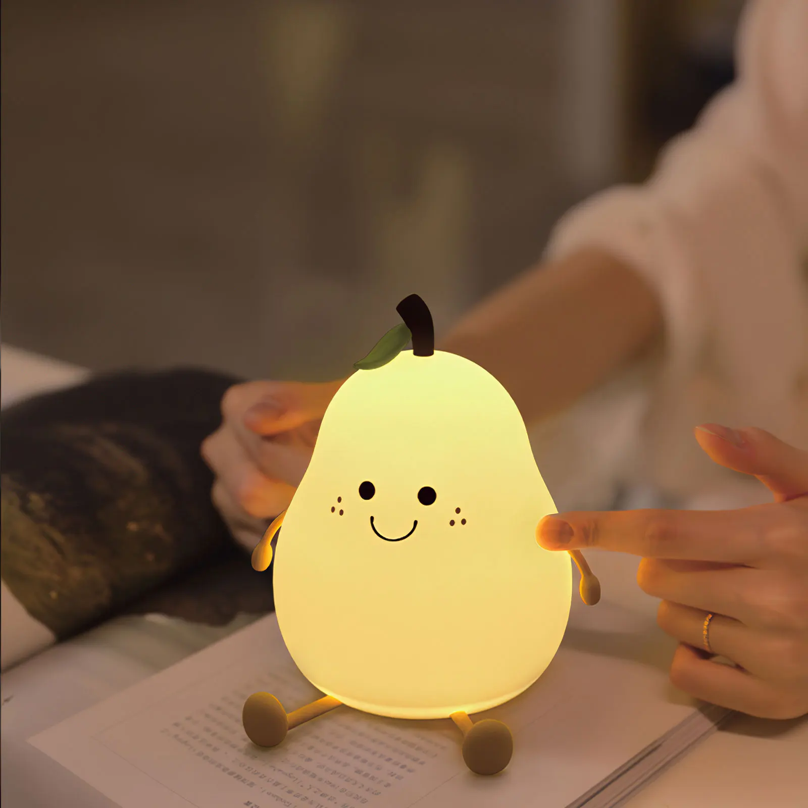 LED Pear Night Light USB Rechargeable Color Change Silicone Table Lamp Bedroom Bedside Decoration Gift Time Off Boby Pat Light