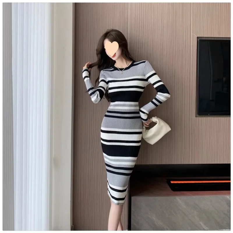 بلوفر بطول الركبة K Pop البلوزات لاعبا النساء الصلبة الحياكة الرسمية منتصف العمر محبوك شبه عالية سلس ستار مخطط Ins