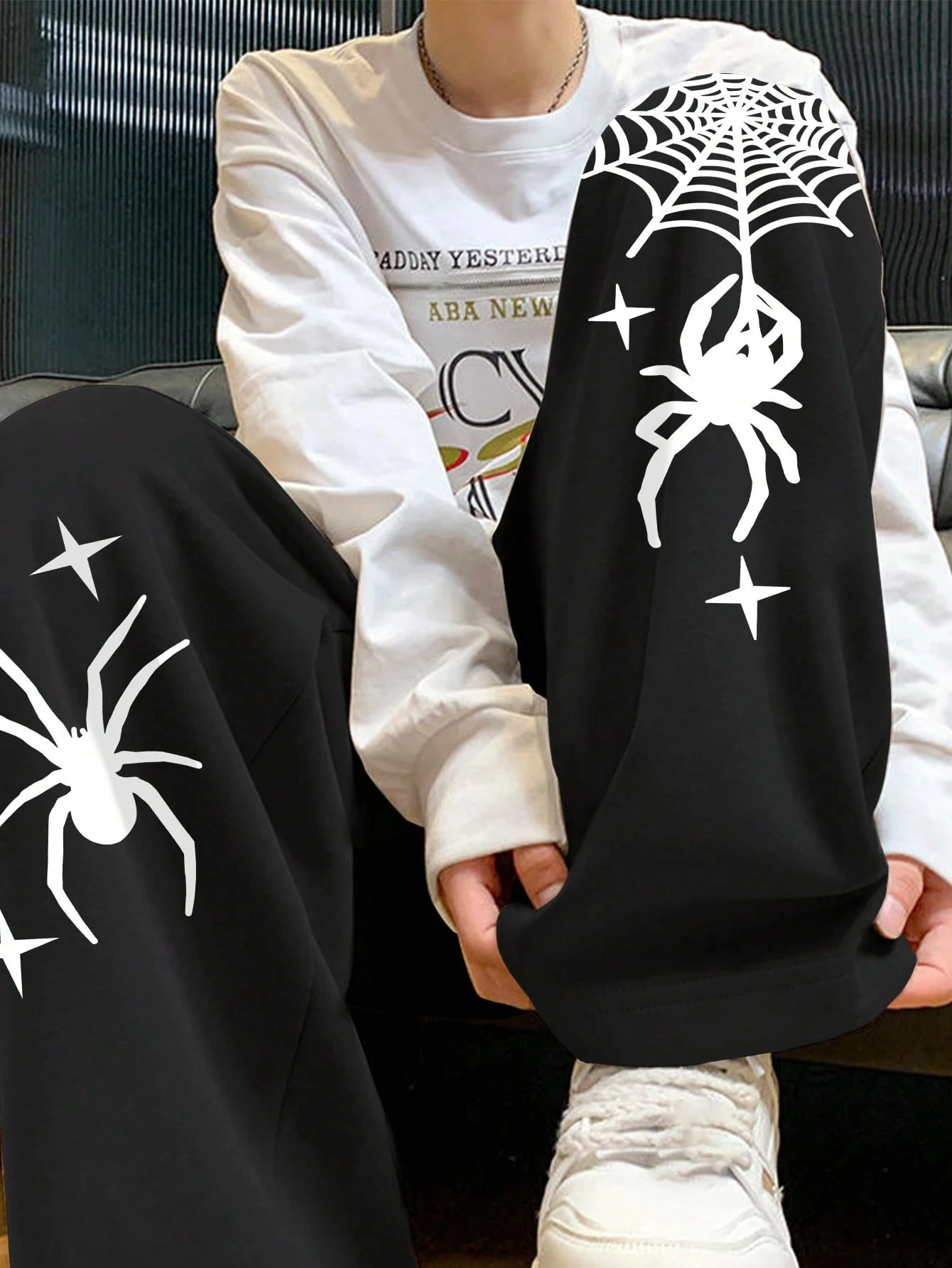 بنطال رياضي كاجوال مطبوع عليه Spiderweb للرجال مع جيوب مائلة وخصر برباط وسراويل عصرية للشارع