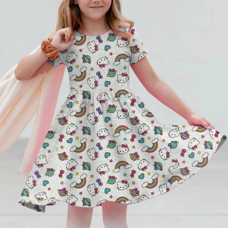 فستان بناتي بأكمام قصيرة لعام 2025 تنورة كورومي هالو كيتي مطبوعة ملابس صيفية جديدة ملابس أصلية ملابس نوم للأطفال