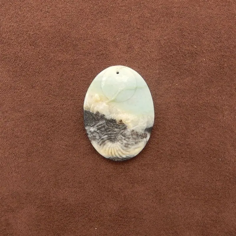 

Резной овальный кулон из амазонита – натуральный зелено-серый драгоценный камень со сложной пейзажной резьбой для ремесленных духовных украшений