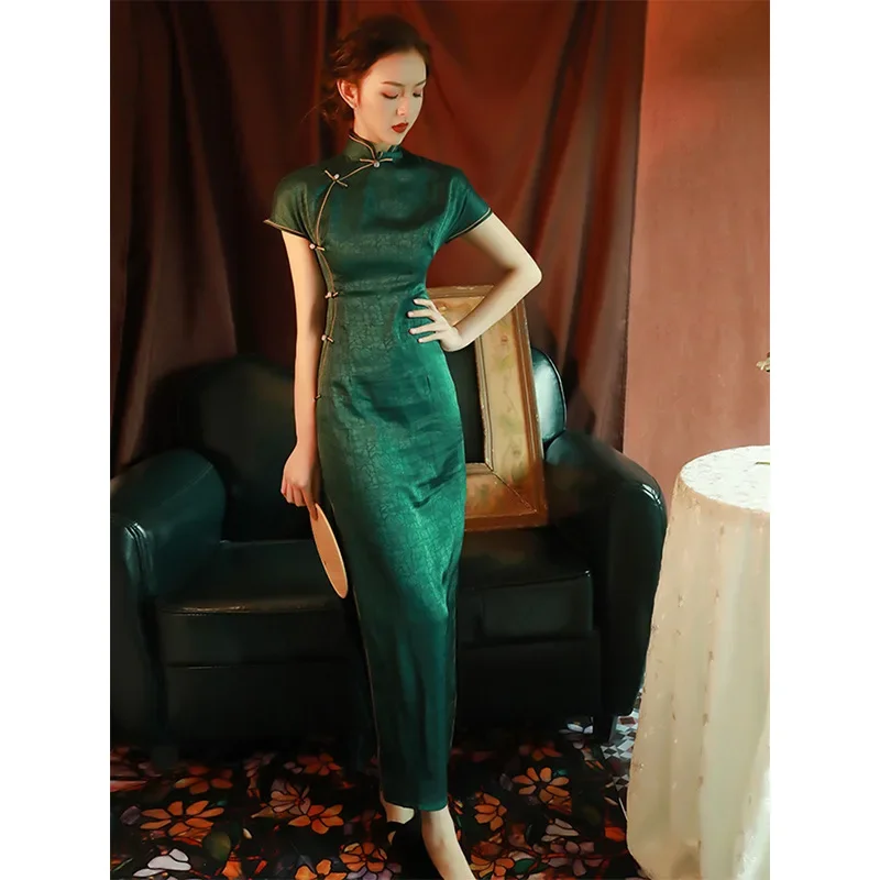 

Plus Size Chinese Qipao Dress Women Vintgae Satin Cheongsam Cosplay Costume Traditional Mandarin Collar Sexy Spllit Vestidos