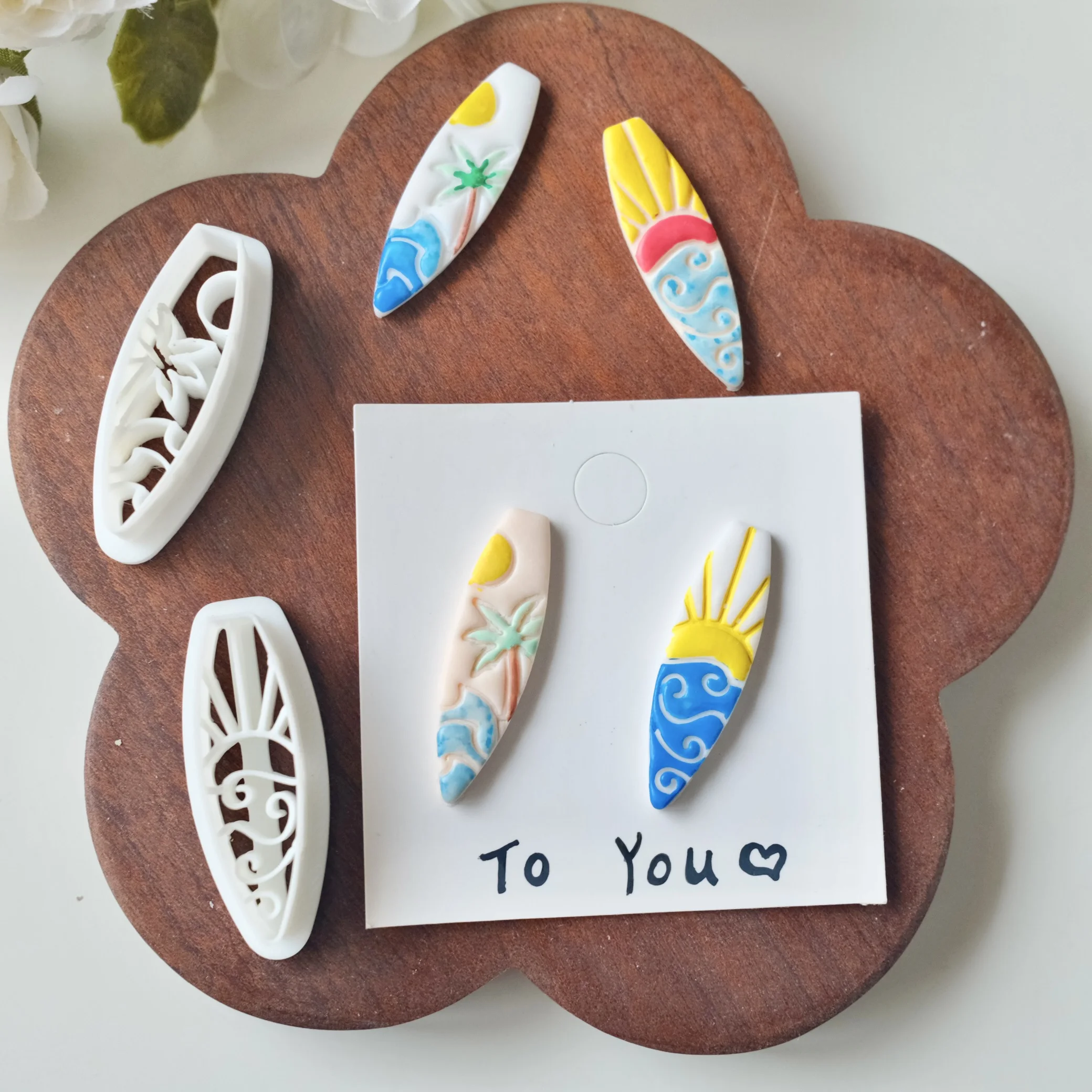 1pc Embossed Surfboard Polymer Clay Cutters for Earrings & Jewelry Making, Summer Surf Board Palm Tree Design Pottery Clay Molds