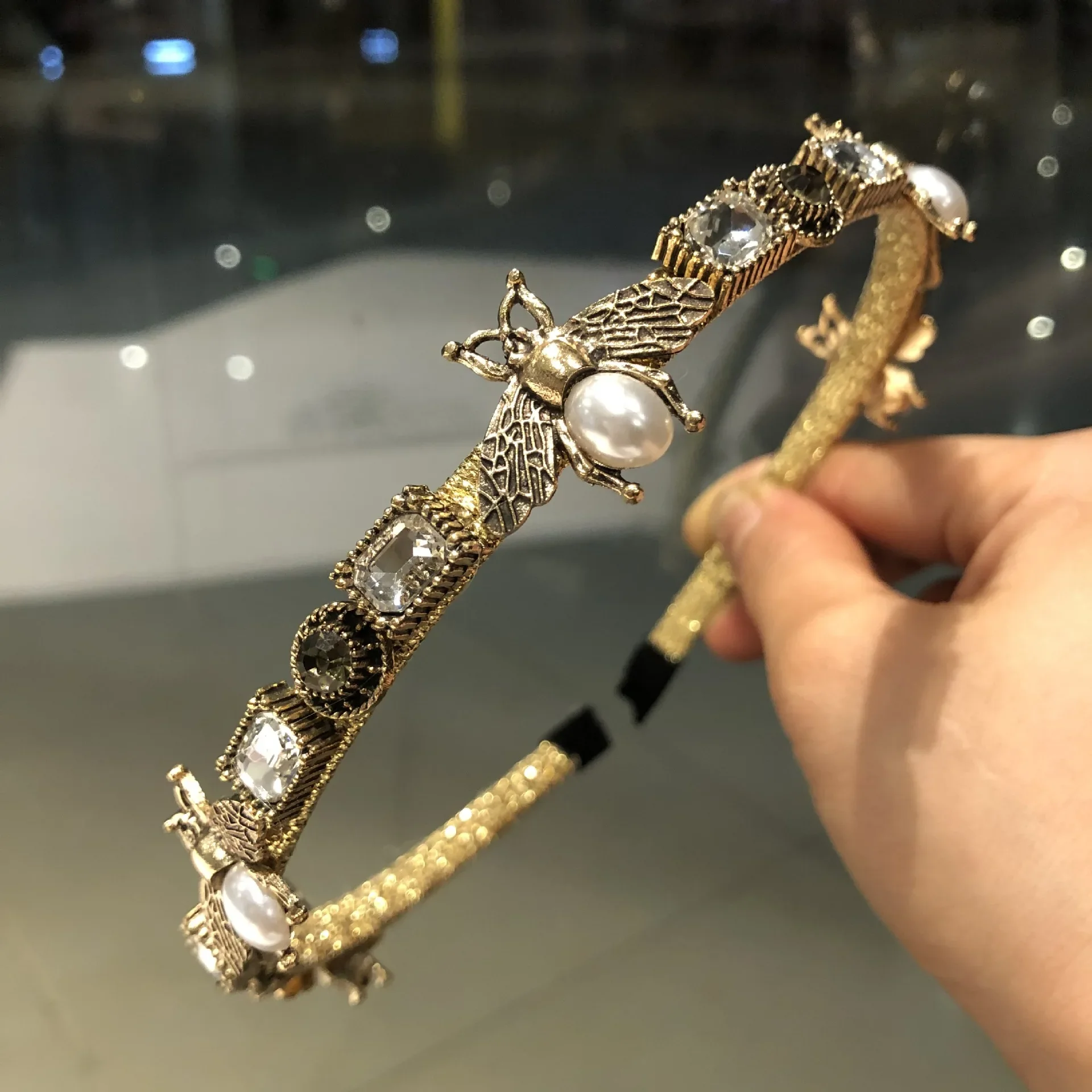 Retro barokowa pszczoła designerskie opaski dla kobiet dziewczynki opaska do włosów opaska do włosów Hoop kryształ Rhinestone perła nakrycia głowy akcesoria do włosów