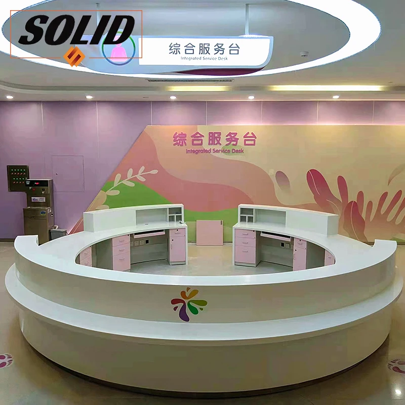 Newstyle Commercial moderne Surface solide Table de réception centre commercial Circularité bois réception comptoir