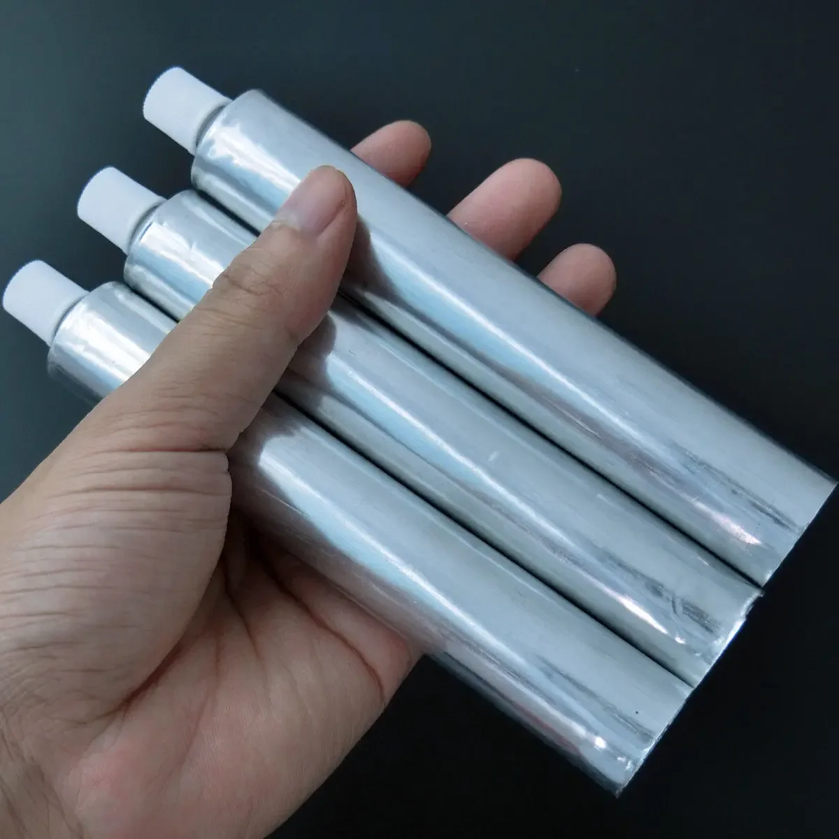 10pcs Silver Aluminum Empty Toothpaste Tubes W / Needle Cap Unsealed Cosmetic Dispensing Tube 5ml 10ml 30ml Wholesale